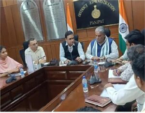 Panipat News: मंत्री पंवार की बैठक में गैरहाज़िर रहे 7 ग्राम सचिव सस्पेंड, प्रशासन ने की सख्त कार्रवाई