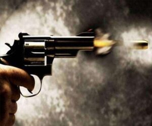 Hisar News : शराब ठेके पर बदमाशों की फायरिंग, वारदात के बाद फरार