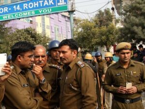 Rohtak: कांग्रेस कार्यकर्ता की नाबालिग भतीजी के अपहरण की खबर से हड़कंप, पुलिस मौके पर