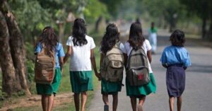 Hisar News Today: हिसार के सरकारी स्कूल में छात्राओं को ‘मुर्गा’ बनाकर घुमाया, मानवाधिकार आयोग सख्त; प्रशासन से मांगी रिपोर्ट