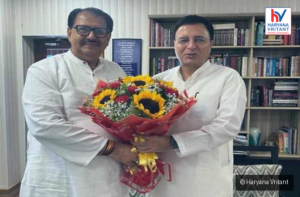 सुरजेवाला ने संजय दत्त से की मुलाकात, हरियाणा की राजनीति पर चर्चा